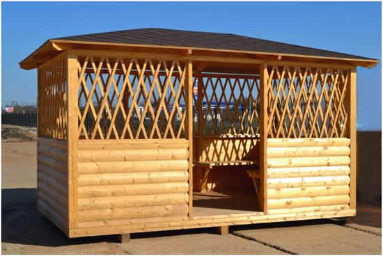 Фото 1 – Беседка обшитая рейкой