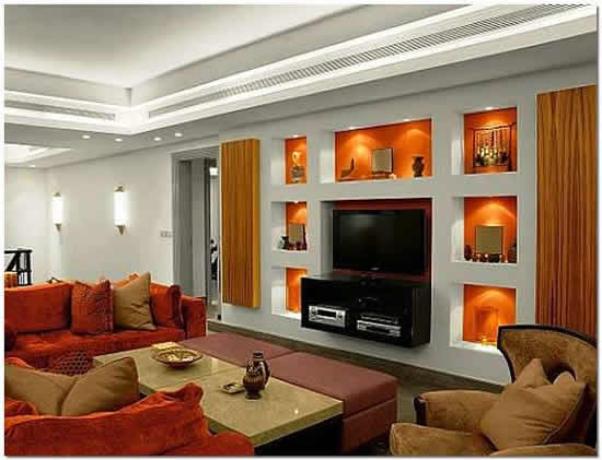 Фото 1 - Ниши из гипсокартона в гостиной, в которых можно разместить различный декор