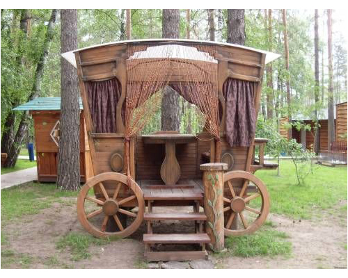 Фото 1 – Оригинальная беседка