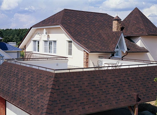 Фото 1 - Оригинальная комбинированная крыша из битумной черепицы