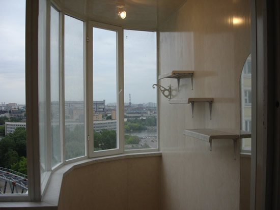 Фото 1 - По своему конструктивному исполнению рамы бывают поворотно-откидные, глухие, распашные