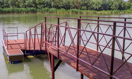 Фото 1 - Причал на винтовых сваях