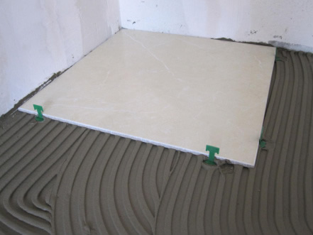 Фото 1 - Работу начинают от угла