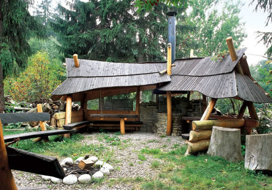 Фото 1 – Садовая беседка