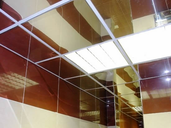 Фото 1 - Зеркальный кассетный потолок