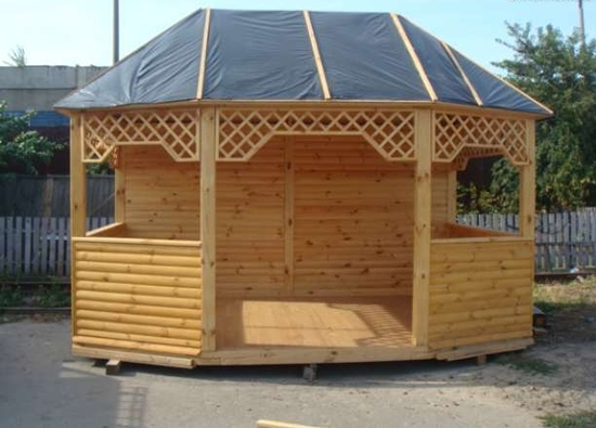 Фото 10 – Беседка из блок хауса