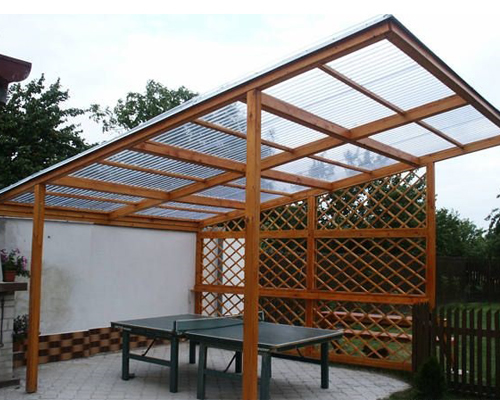 Фото 10 - Полуоткрытая беседка с односкатной крышей