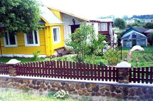 Фото 10 – Вариант дачного забора