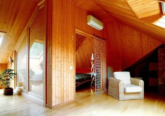 Фото 10 – Внутренняя обшивка вагонкой