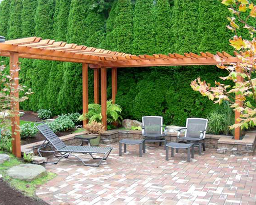 Фото 13 – Угловая легкая беседка