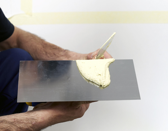 Фото 15 - Штукатурку наберите на кельму