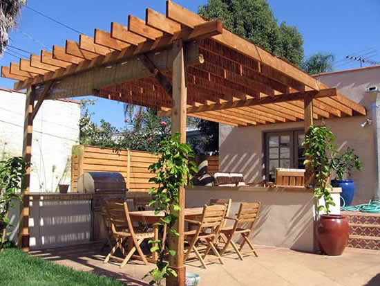 Фото 2 – Беседка-пергола