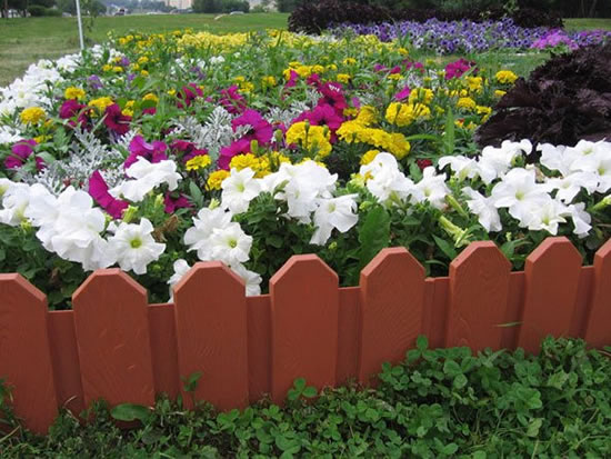 Фото 2 – Декоративный забор. Украшение клумб