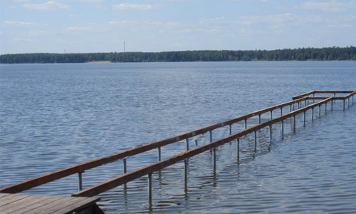 Фото – Фундамент для причала из винтовых свай