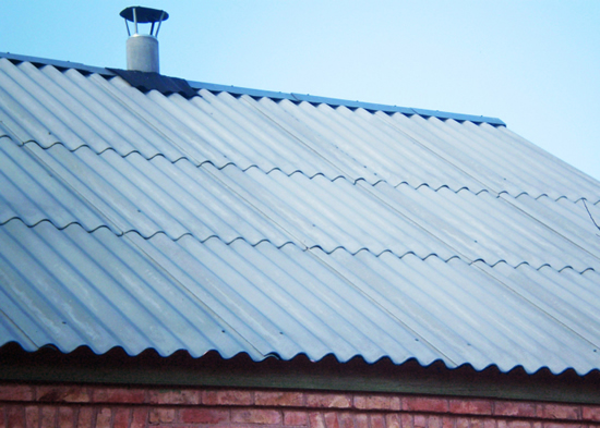 Фото 2 - Крыша дома из шифера