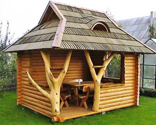 Фото 2 – Оригинальная беседка из цельного бревна