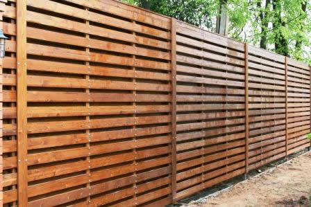 Фото 2 – Штакетник из лиственницы