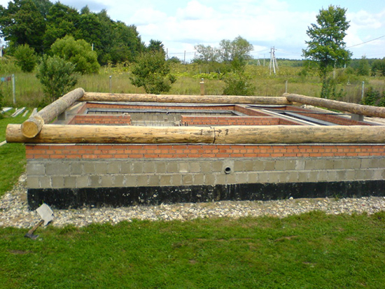 Фото 2 – Сруб. Фундамент