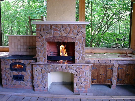 Фото 2 – Стационарная печка для беседки