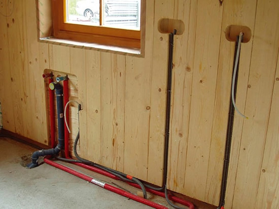 Фото 2 - Укладка коммуникаций в панельном каркасе