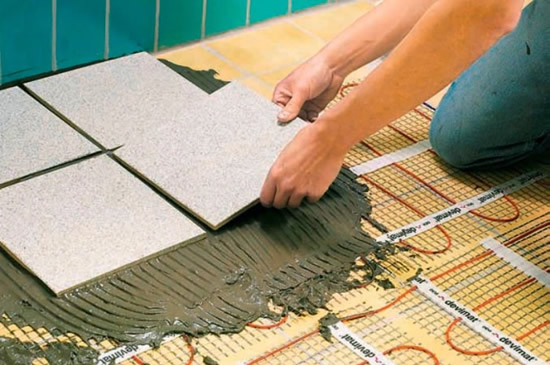 Фото 2 - Укладываем плитку на теплый пол