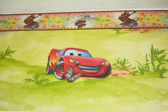 Жидкие обои с мультяшной тематикой