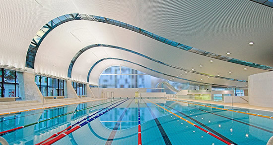 Фото 3 - Криволинейный алюминиевый подвесной потолок Люксалон в Сиднее, Ian Thorpe Aquatic Centre