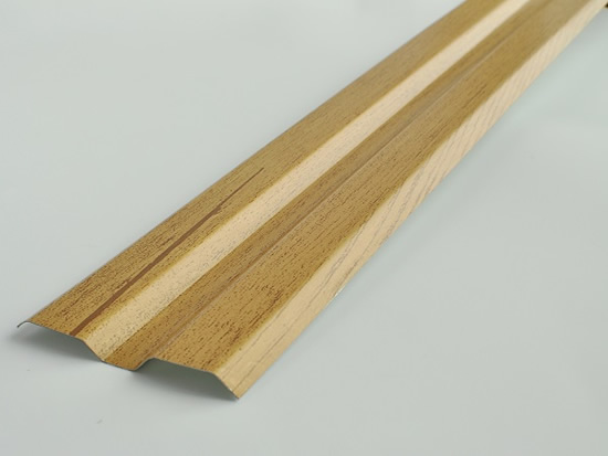 Фото 3 – Металлический штакетник, имитация дерева