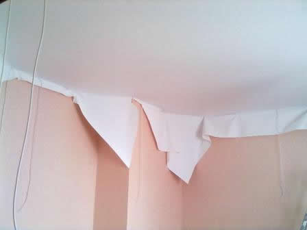 Фото 3 — Монтаж пленки натяжного потолка