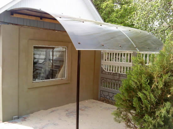 Фото 3 – Навес из поликарбоната