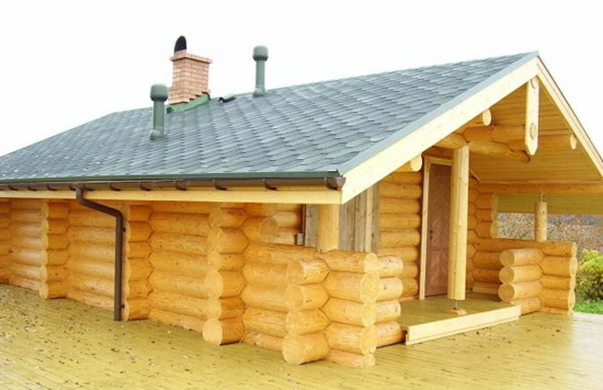 Фото 3 – Сруб бани из оцилиндрованного бревна