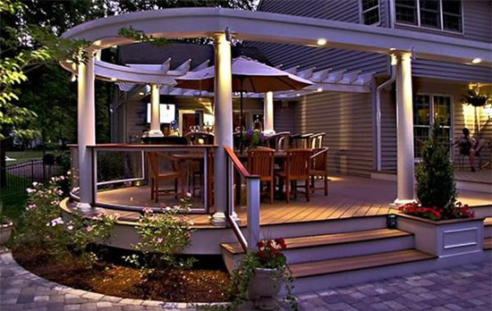 Фото 3 – Терраса дома, построенного из дерева