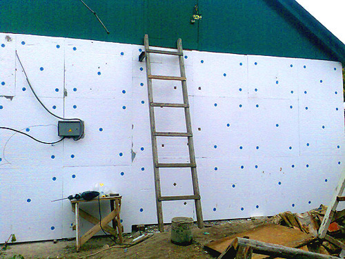 Фото 3 – Утепление пенопластом