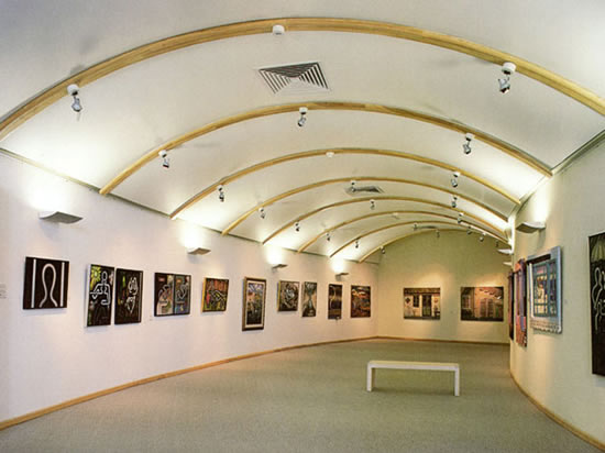 Вариация на тему арочной формы натяжных потолков