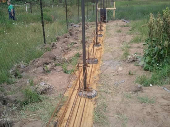 Фото 3 – Забор. Разметка периметра