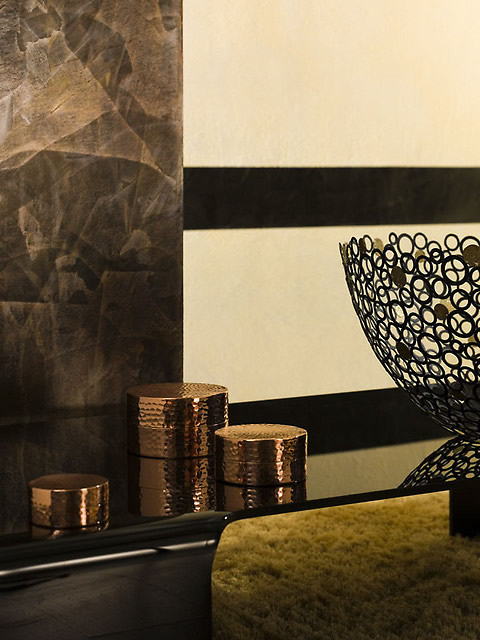 Фото 34 - Травертин и рустикальный золотой лак