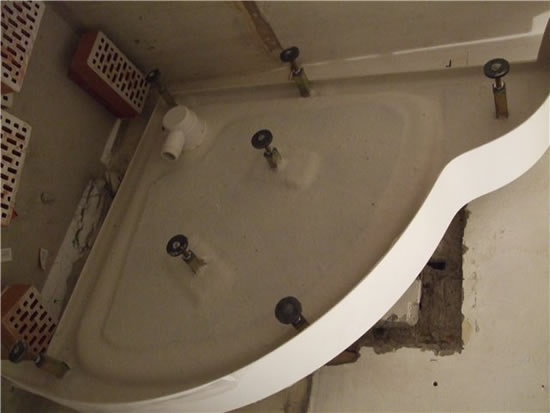 Фото 4 — Акриловый душевой поддон, вид снизу