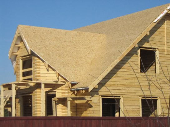 Фото 4 – Сплошная обрешетка под гибкую черепицу