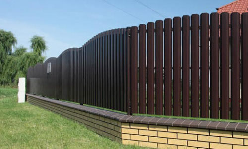 Фото 4 – Забор деревянно-полимерный