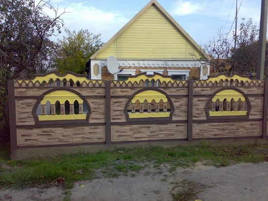 Фото 4 – Железобетонный забор. Вариант оформления