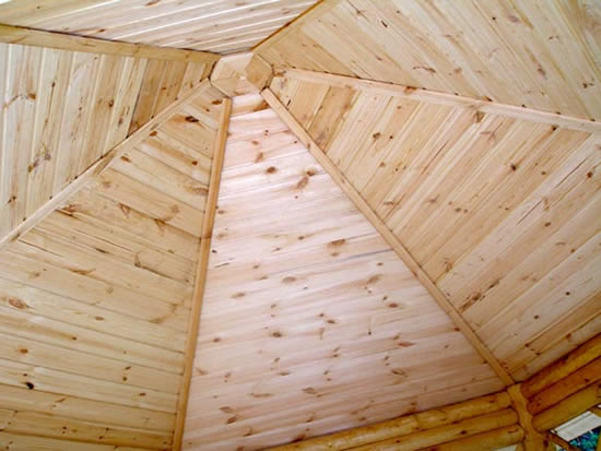 Фото 5 – Крыша беседки – вид изнутри