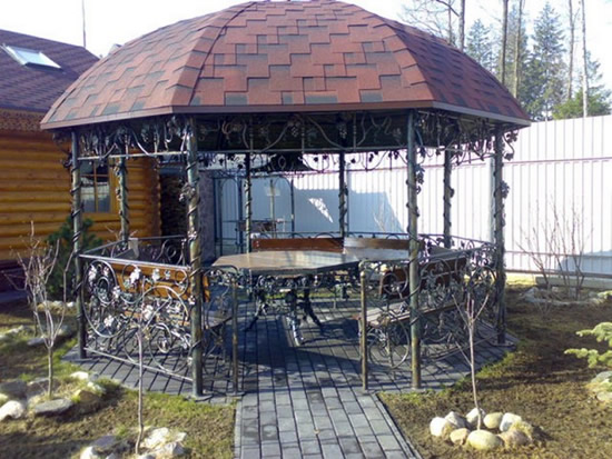 Фото 5 – Металлическая беседка