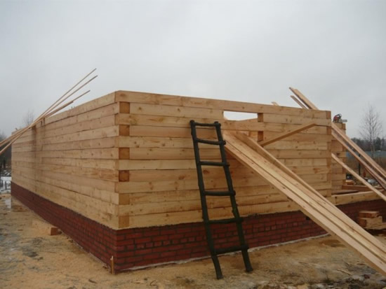 Фото 5 – Монтаж сруба