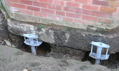 Фото 5 – Ремонт и восстановление фундамента винтовыми сваями