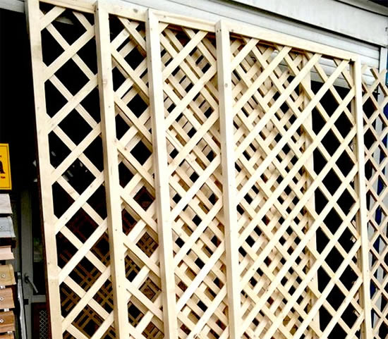 Фото 5 – Решетка из дерева