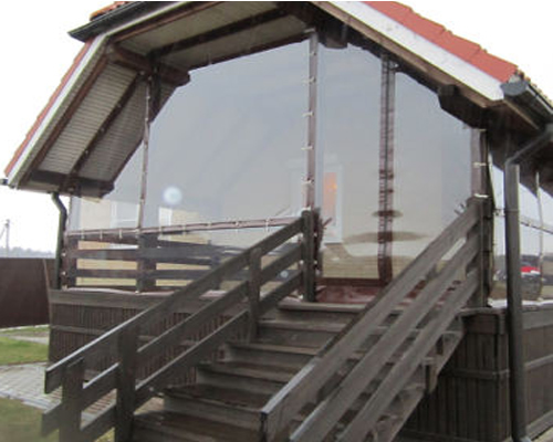 Фото 6 – Беседка со шторами ПВХ