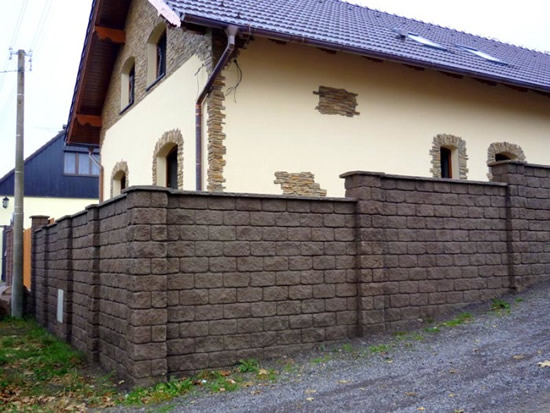 Фото 6 – Бетонное ограждение