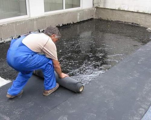 Фото 6 - Мягкое рулонное покрытие для плоской крыши гаража