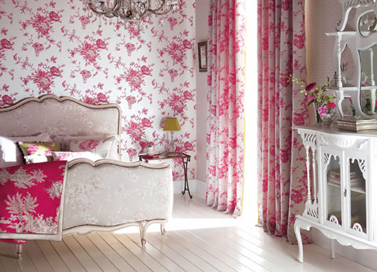 Оригинальное сочетание ярких и пастельных обоев
