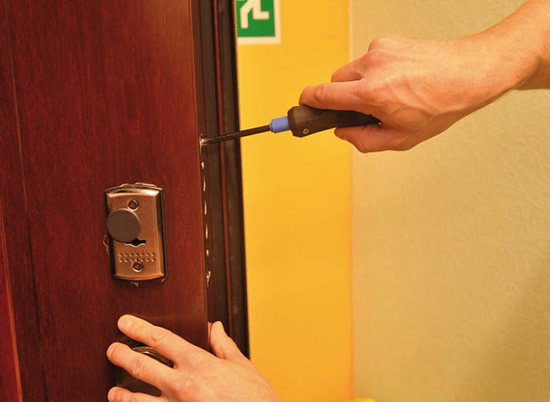 Фото 6 -- Установка замка